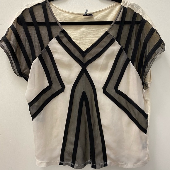 Sparkle and fade black and beige cropped top - Picture 1 of 4